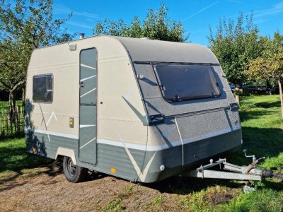 Karavan / obytný přívěs / Renovovaný / Brzděný