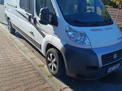 Knaus boxtar 74 tis. Km