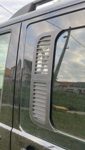 Větrání do zadního okna VW T5 a T6 