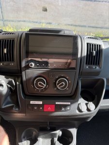 Xzent X-F270 autorádio s navi, couvací kamera, Weblink 