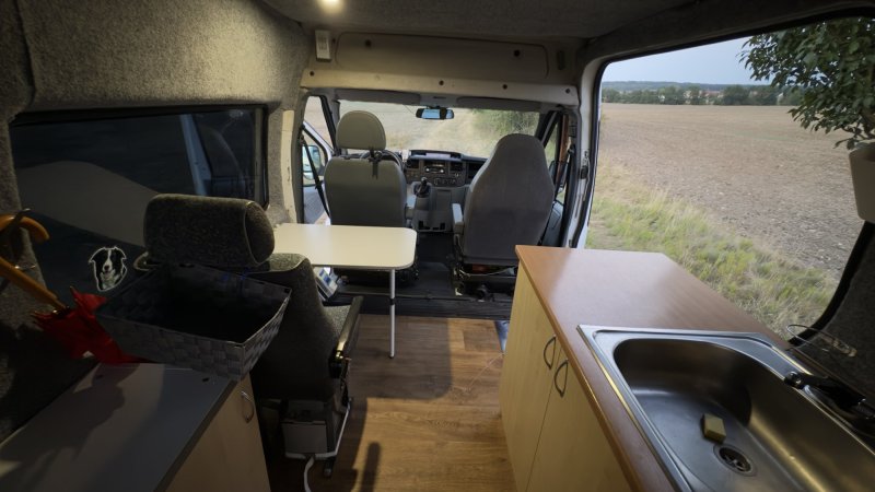 Ford transit Mk7 L2H2 rok 2007-  81kw