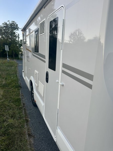CI Horon 84 XT Elite 2024 – Peugeot 2.2 / 140 k – TOP VÝBAVA, ODPOČET DPH
