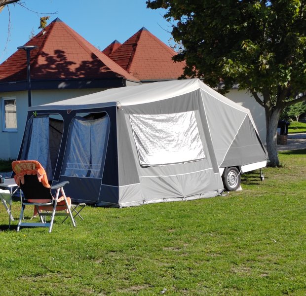 Stanový přívěs Camp-let Classic (2014) – TOP stav + bohatá výbava