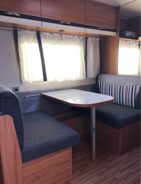 Karavan Weinsberg 420