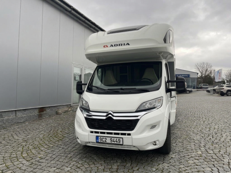 ADRIA Coral XL Axess 670 SL PLNÁ VÝBAVA