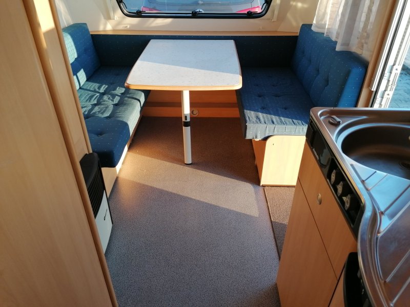 Karavan Dethleffs 430+ Markýza