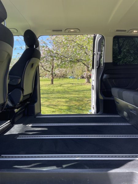 Mercedes-Benz Vito 124 CDI 4x4 Paket Spánek
