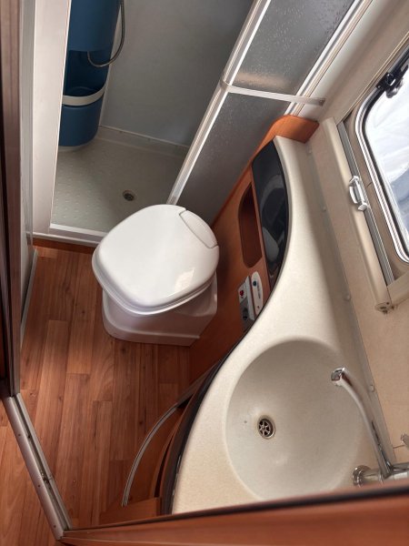OBYTNÉ AUTO CHAUSSON ALTEO ZIMNÍ VERZE - pouze 35 000km 
