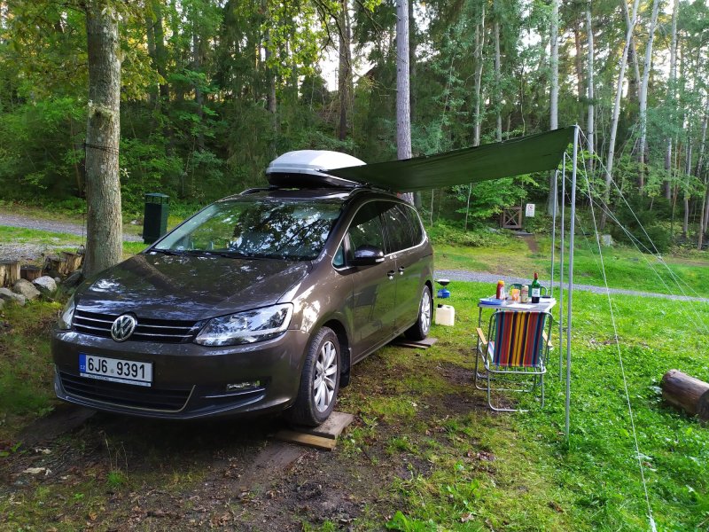 Vestavba do VW Sharan II - posuvné dveře , 5místná verze