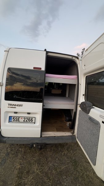 Ford transit Mk7 L2H2 rok 2007-  81kw
