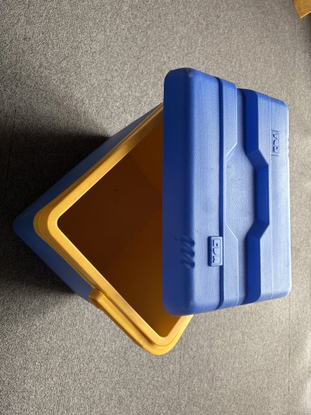 Nový cestovní box 24L