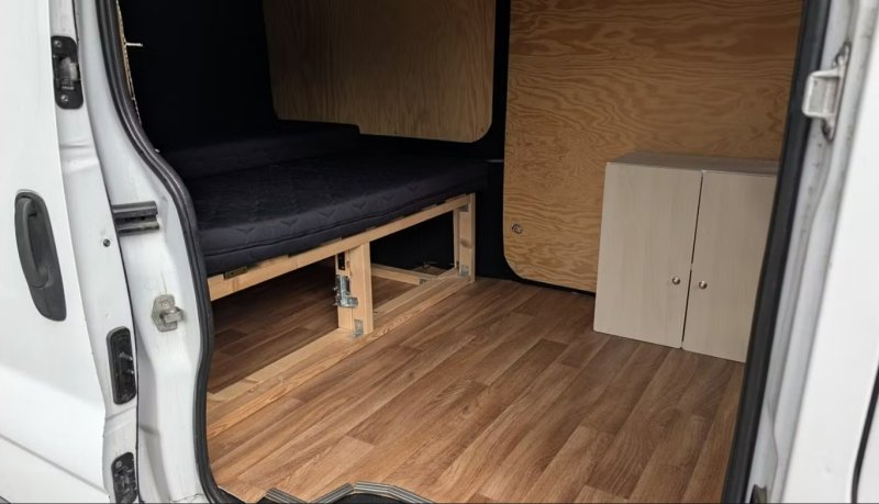 Opel Vivaro 2,0 CDTI LONG SPACÍ PŘESTAVBA