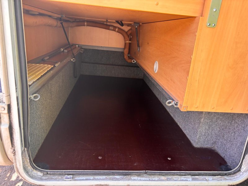 OBYTNÉ AUTO DETHLEFFS - KLIMATIZACE KABINY, 77 000KM