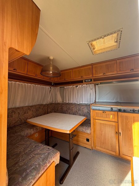 Hymer Eriba Nová 491, 4 lidé 