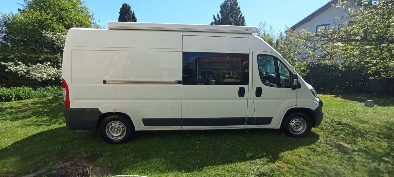 Prodám obytné auto Peugeot Boxer r.v. 2017