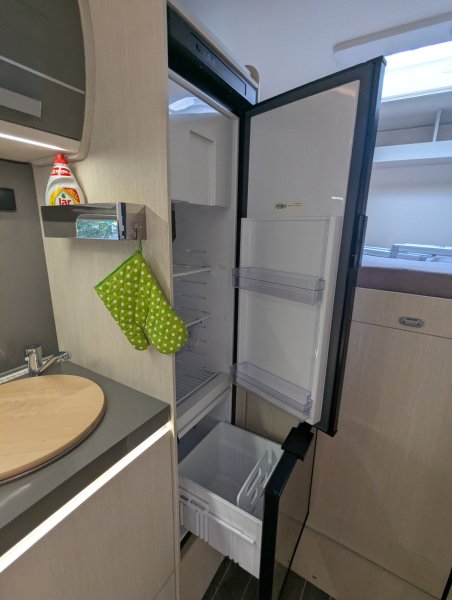 NobelART A-9000 Elegance, obytný vůz, model 2024, Ford Transit 2.0 TDI 96 kW – 6 míst / 6 lůžek