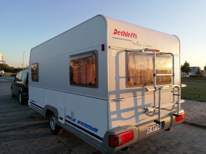 Karavan Dethleffs 430+ Markýza