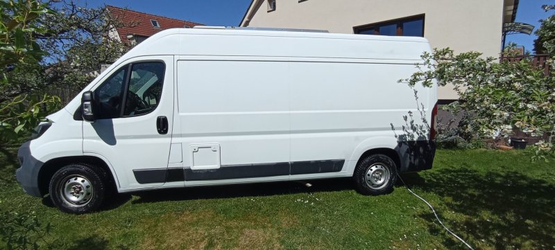 Prodám obytné auto Peugeot Boxer r.v. 2017