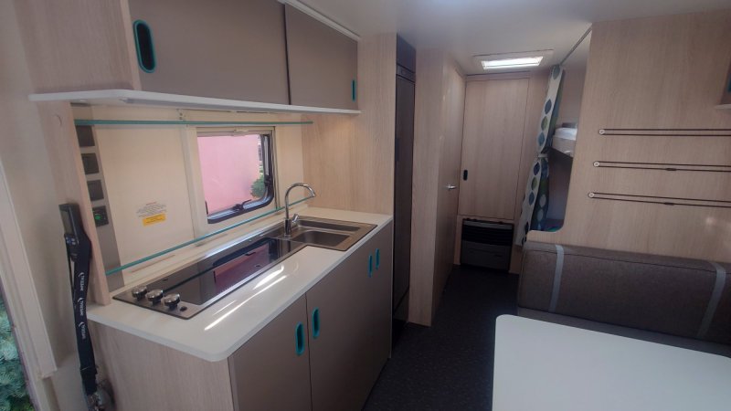 Adria Avia 563 PT