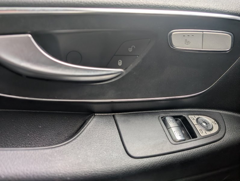 Mercedes-Benz Vito 124 CDI 4x4 Paket Spánek