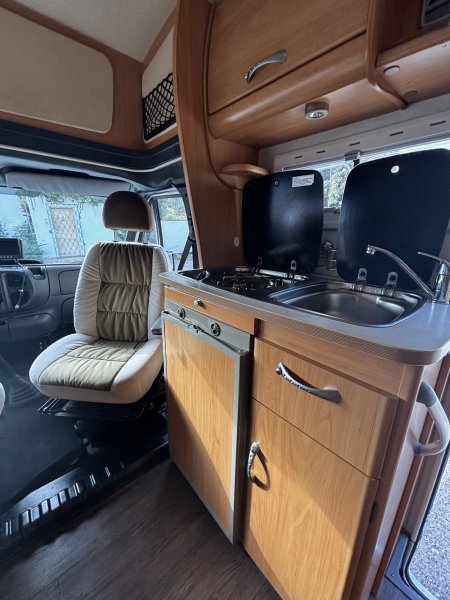 POLOINTEGROVANÉ OBYTNÉ AUTO CHAUSSON - MOC HEZKÉ - TAŽNÉ 