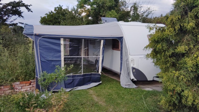 Knaus Südwind 550 FSK - 3 palandy, mover, solár, předstan