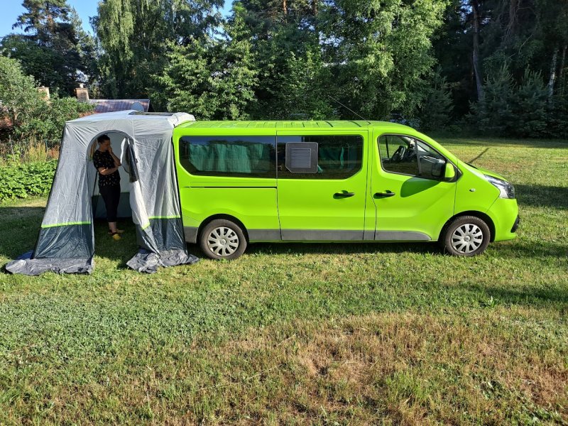 Zadní stan Reimo Trapez pro Renault Trafic III, Nisan a Opel Vivaro (do 2019)