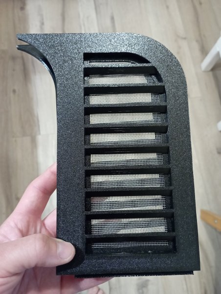 Větrání do zadního okna VW T5 a T6 