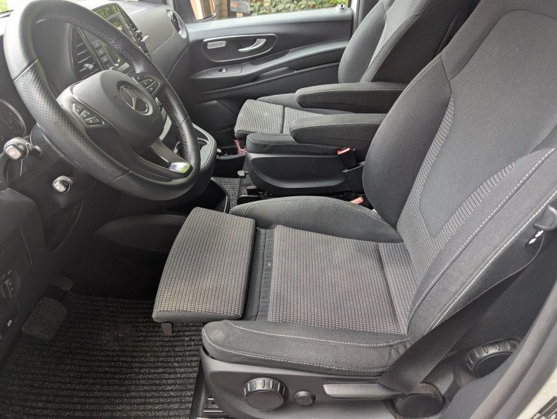 Mercedes-Benz Vito 124 CDI 4x4 Paket Spánek