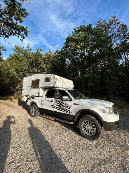 Obytna nastavba na pickup