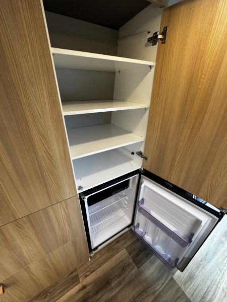 Iveco Daily - prostorná individuální vestavba pro 4 