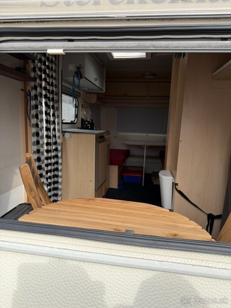 Obytný príves, karavan Sterckeman