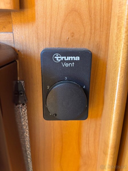 Hymer Eriba Nová 491, 4 lidé 