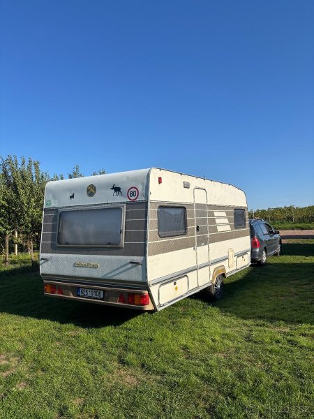 Hymer Eriba Nová 491, 4 lidé 