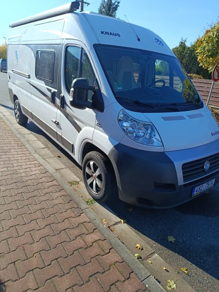Knaus boxtar 74 tis. Km