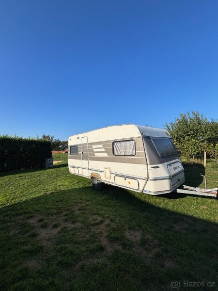 Hymer Eriba Nová 491, 4 lidé 