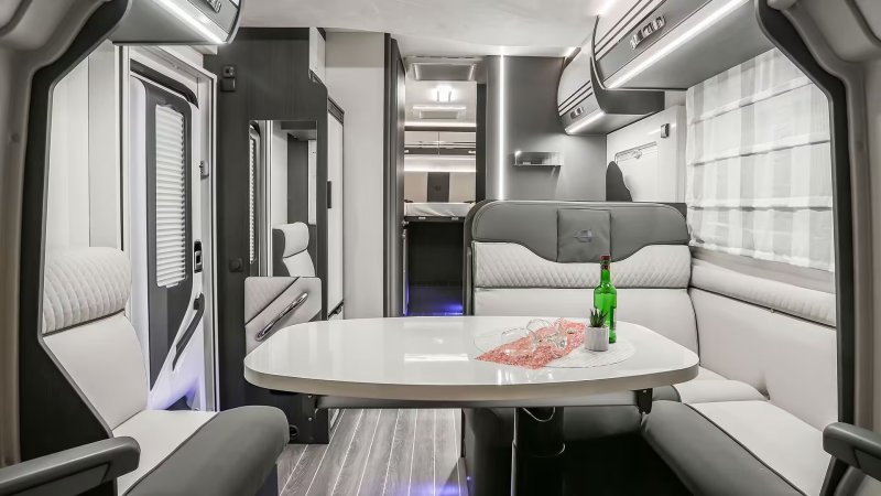 CI Horon 84 XT Elite 2024 – Peugeot 2.2 / 140 k – TOP VÝBAVA, ODPOČET DPH