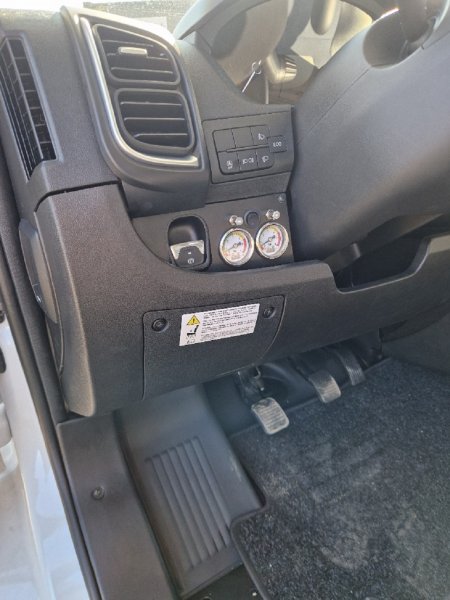 WEINSBERG CaraHome 650 DG ( model 2025) – rodinný obytný vůz