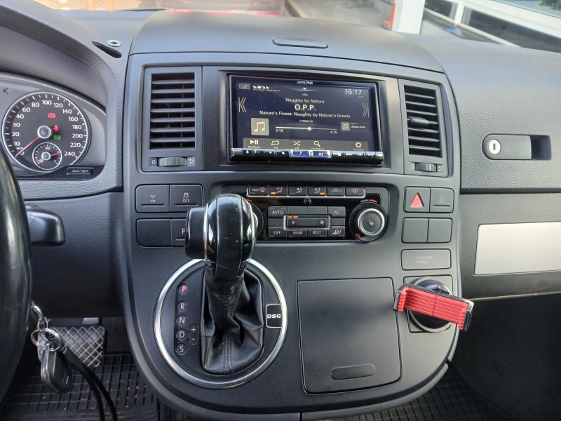 Volkswagen Multivan, 5.1, DSG, 4x4, po GO TOP STAV!