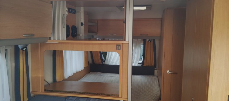 Knaus Südwind 550 FSK - 3 palandy, mover, solár, předstan