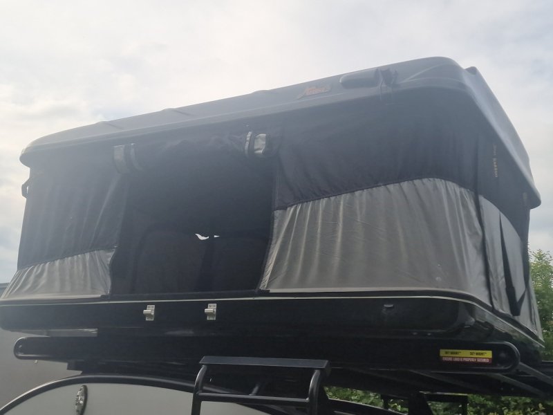 James Baroud Evasion XXL Roof Tent