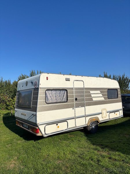 Hymer Eriba Nová 491, 4 lidé 