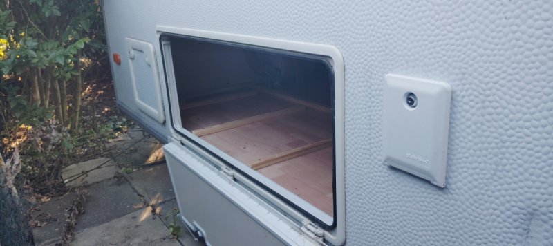 Knaus Südwind 550 FSK - 3 palandy, mover, solár, předstan
