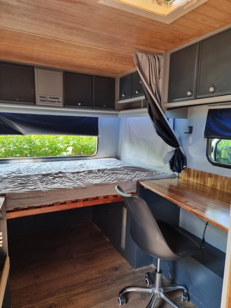 Karavan / obytný přívěs / Renovovaný / Brzděný