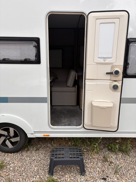 Prodám karavan Adria Altea 552 pk3 ZÁRUKA
