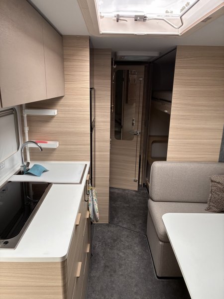 Prodám karavan Adria Altea 552 pk3 ZÁRUKA