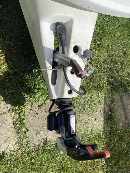 Karavan Newiadow 126 NN s predstanem