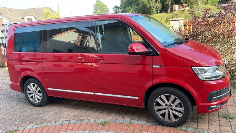 Volkswagen Multivan T6 4Motion Highline | DSG | 7 míst | 110 kW |