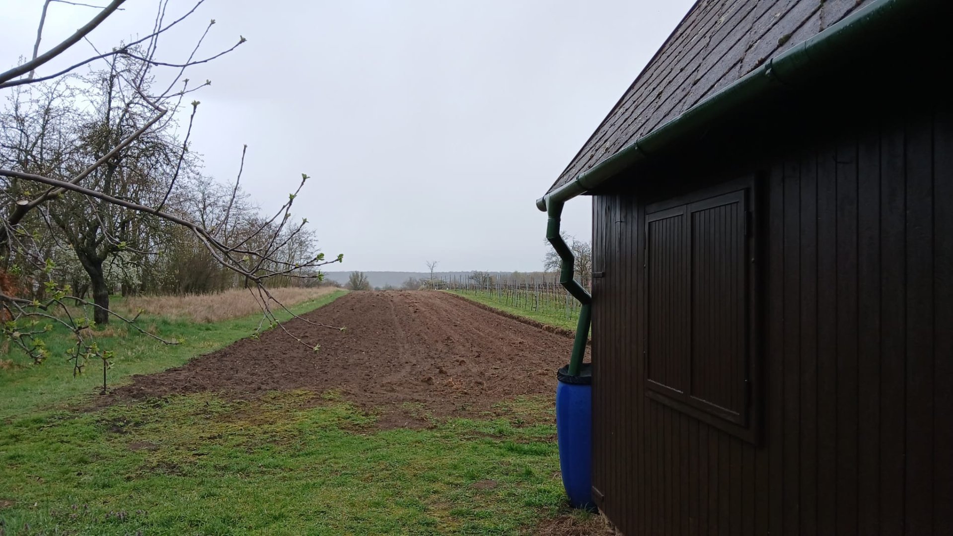 okenice = absolutní tma + nový výhled