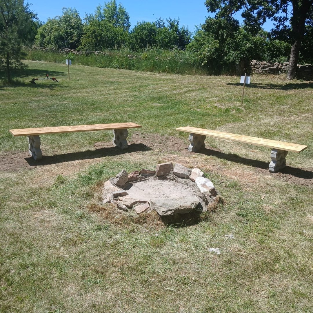 We have new benches :-)